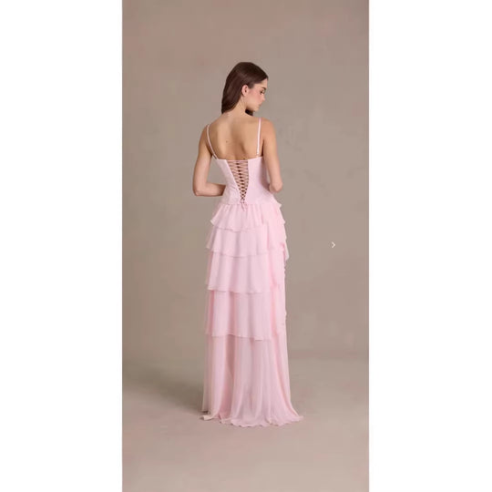 Damen verspieltes Cocktailkleid mit asymmetrischem Saum und Rüschendetails EB