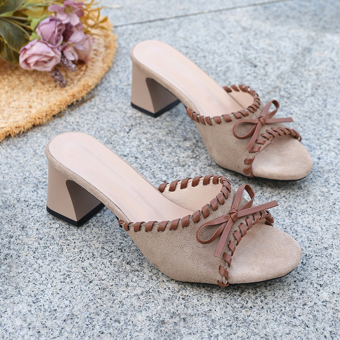 Damen Elegante Sandaletten mit raffiniertem Schleifen-Detail und stylischem Blockabsatz EB