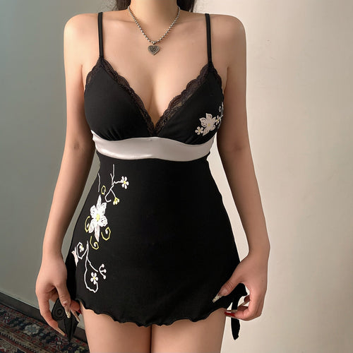 Damen Nachthemd mit floralen Stickdetails und Spitzenverarbeitung EB
