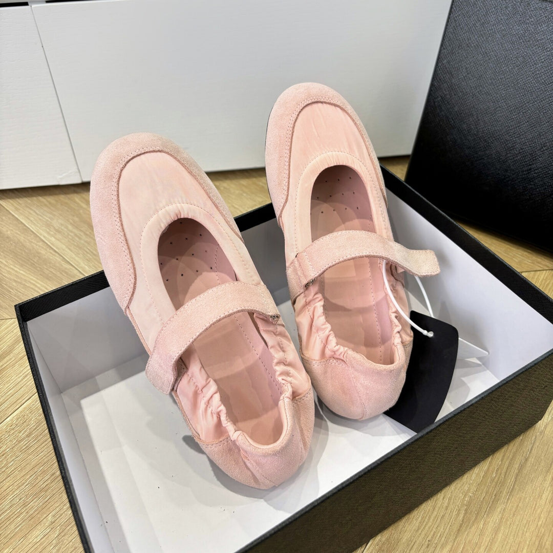 Damen Ballerinas mit verstellbarem Riemen EB