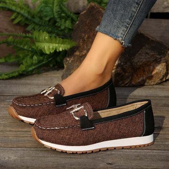 Damen  lässige Mokassin-Slipper mit dekorativer Metallschnalle, gepolsterter Innensohle und profilierter Gummilaufsohle EB