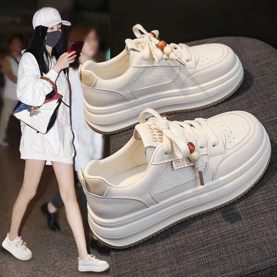 Damen Chunky Plattform-Sneaker mit einzigartigem Schnürsystem EB