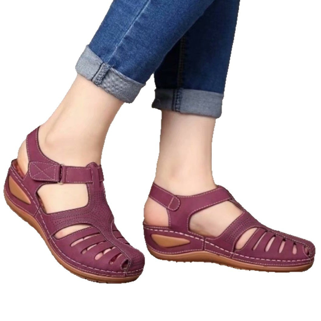 Damen nan geschlossene Slingback-Sandale mit perforiertem Obermaterial, ergonomischem Komfortfußbett und leichtem Keilabsatz EB