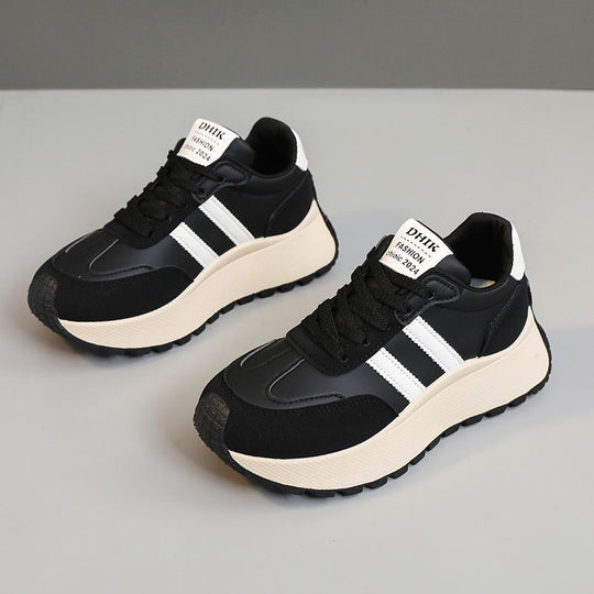 Damen Sportliche Sneaker mit modernem Profil und rutschfester Laufsohle EB