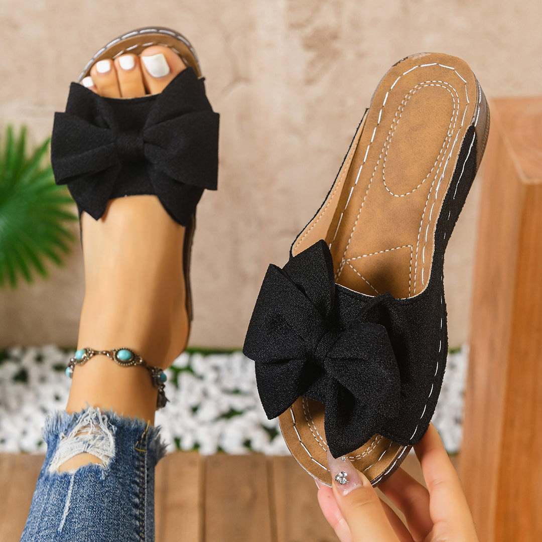 Damen Flauschige und elegante Riemenslipper mit Schleifendetail EB