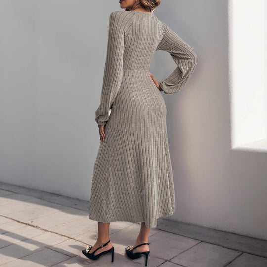 Damen Wickelkleid mit eleganten Rüschendetails und taillierbarem Gürtel EB