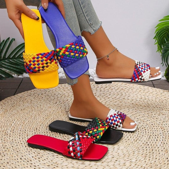 Damen Flache Riemchensandalen mit geflochtenem Design und modischem Farbakzent EB