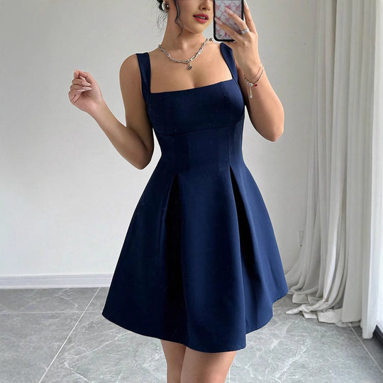 Damen Ballkleid mit quadratischem Ausschnitt und schwingendem Rock EB