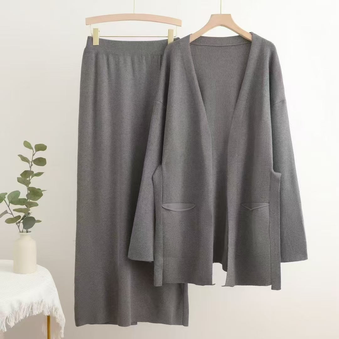 Damen lässiges Strickensemble mit tiefem V-Ausschnitt und praktischen Taschen EB