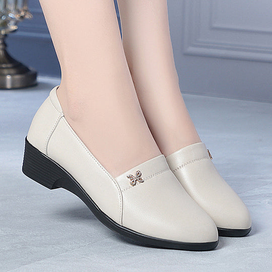 Damen elegante Slipper mit modischem Schmuckdetail und bequemer Sohle EB