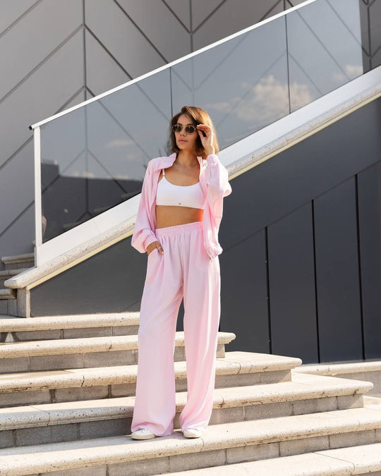 Damen lässiges Zweiteiler Set aus fließender Satinoptik mit weitem Bund und Crop-Top Eichborn Berlin