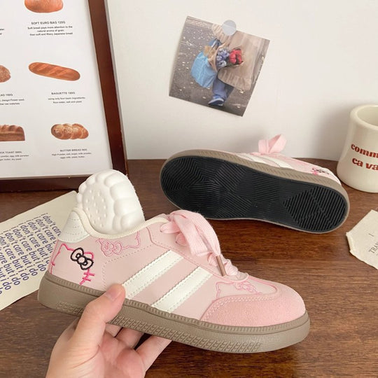 Damen Sportliche Sneaker mit moderner Linienführung und atmungsaktiver Sohle EB