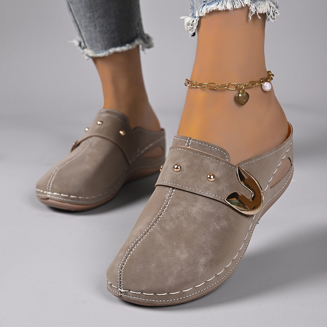 Damen bequeme und modische Clogs mit eleganten Akzenten EB