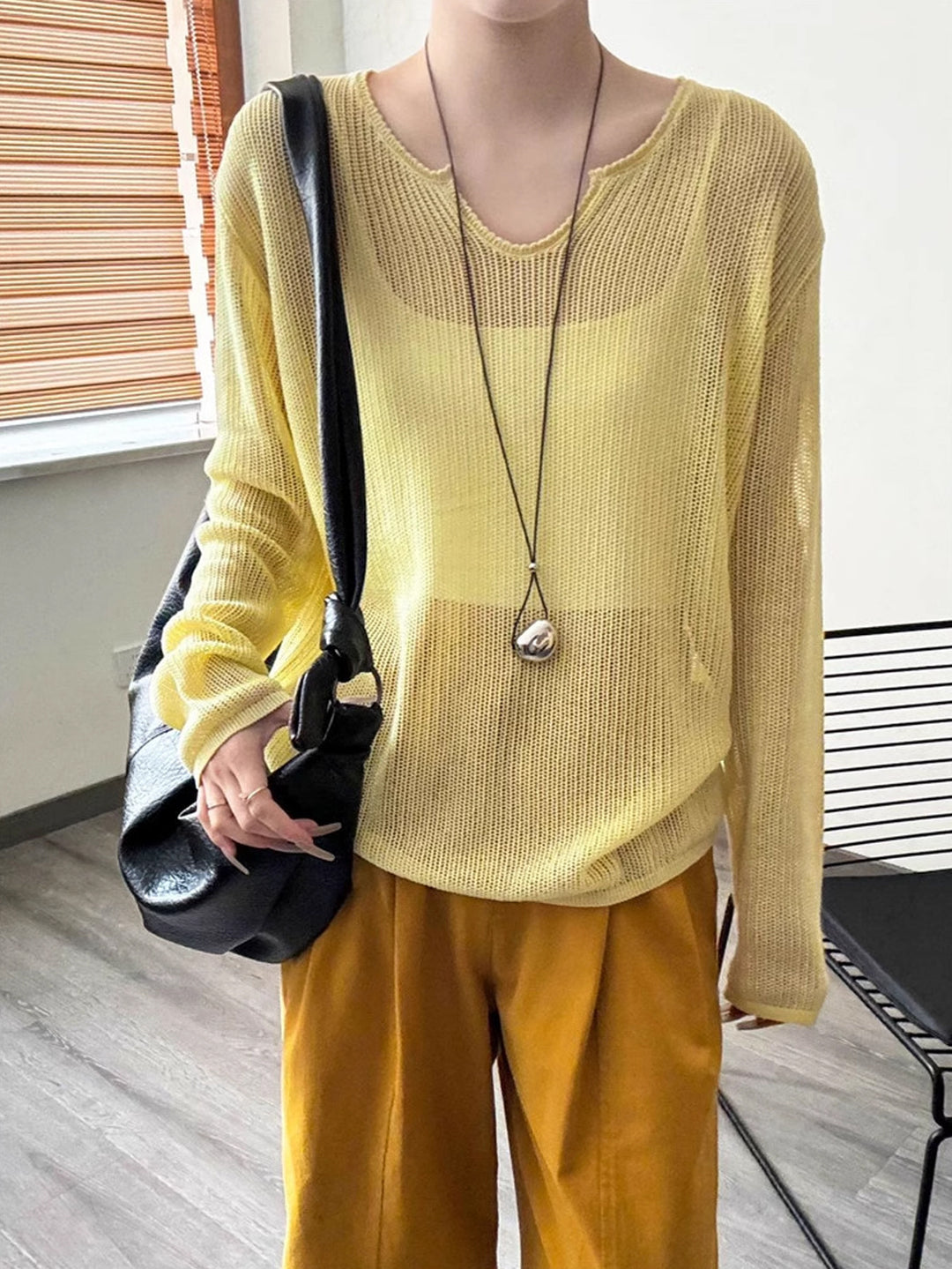 Damen luftiger Strickpullover mit V-Ausschnitt und lässigem Schnitt EB