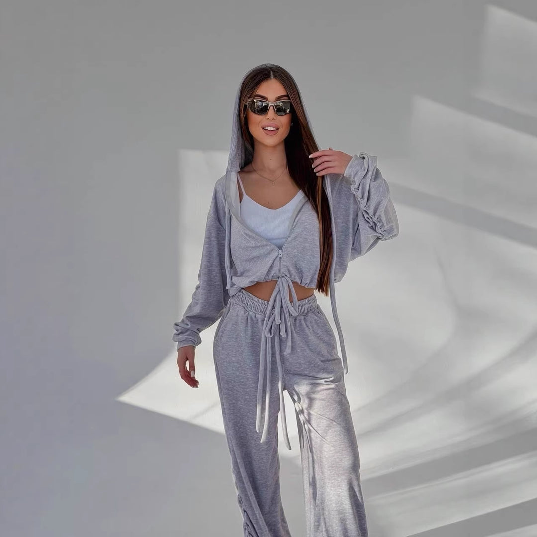 Damen Cropped Kapuzen-Sweatshirt mit Kordelzug am Saum und weite Raffung-Loungehose Eichborn Berlin