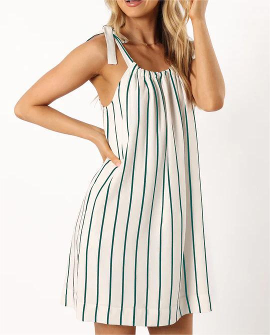 Damen Freizeitkleid mit schulterfreien Trägern und raffiniertem Faltenwurf EB