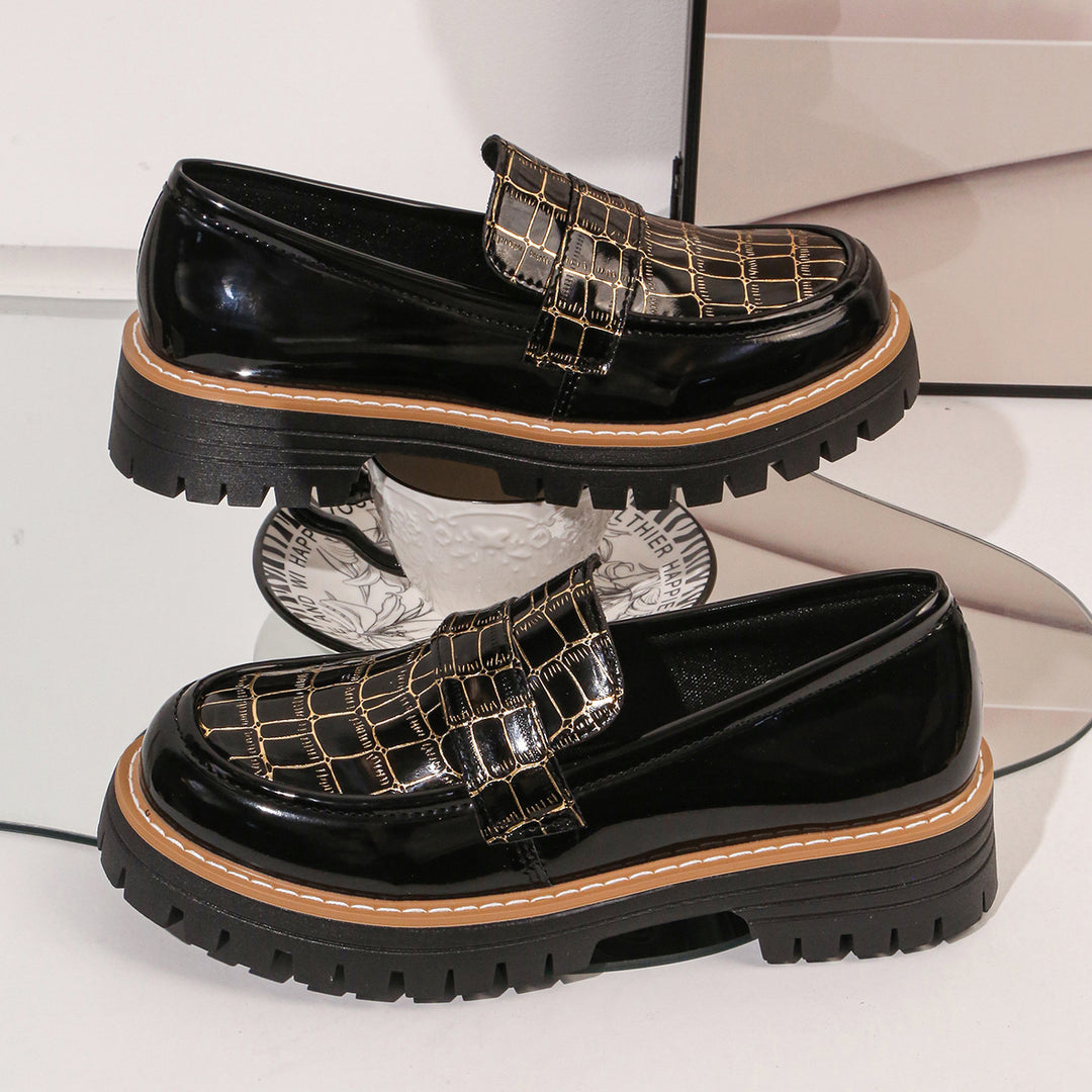 Damen Loafers mit glattem Obermaterial und robustem Profilsohle EB
