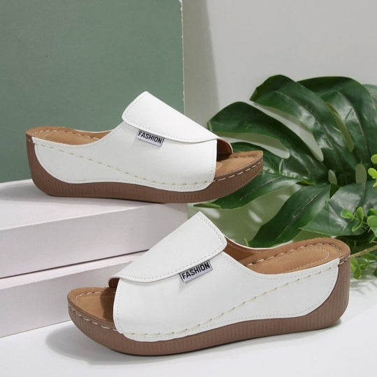 Damen Clogs mit modernem Kreuzriemen und rutschfester Sohle EB