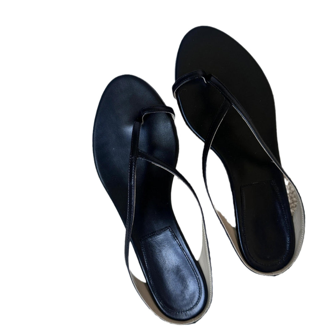 Damen Slipper mit elegantem Zehenstegdesign und praktischem Niedrigabsatz EB