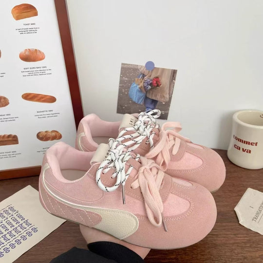 Damen Moderne Sneaker aus hochwertigem Wildleder und atmungsaktivem Obermaterial EB
