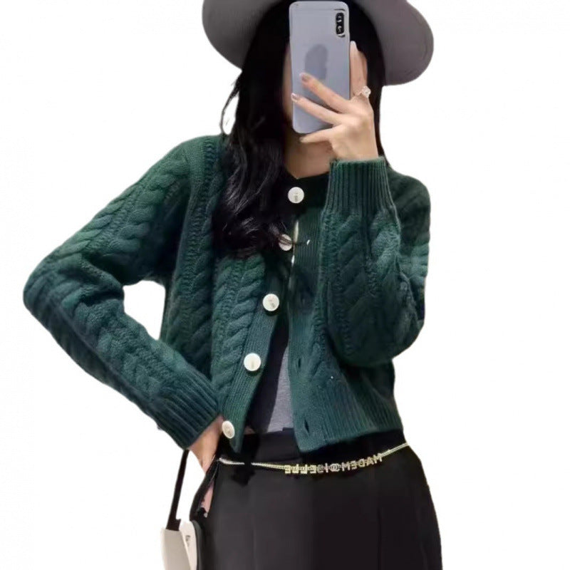 Damen Grobstrickjacke mit dekorativen Knöpfen und speziellem Zopfmuster EB