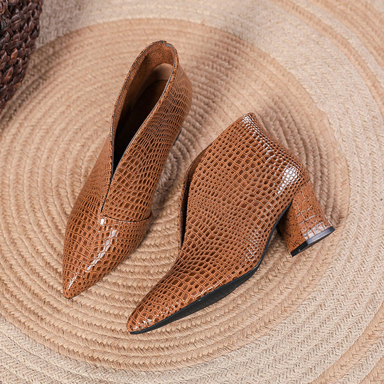 Damen Elegante Stiefeletten mit Kroko-Optik und trendigem Blockabsatz EB