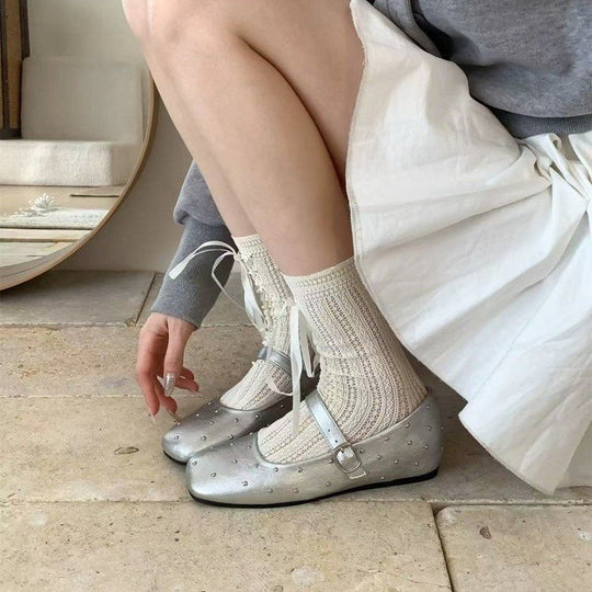 Damen elegante Ballerinas mit modischem Riemen und funkelnden Verzierungen EB