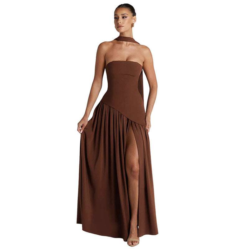 Damen Elegantes Maxikleid mit schulterfreier Silhouette und raffiniertem Schlitz EB
