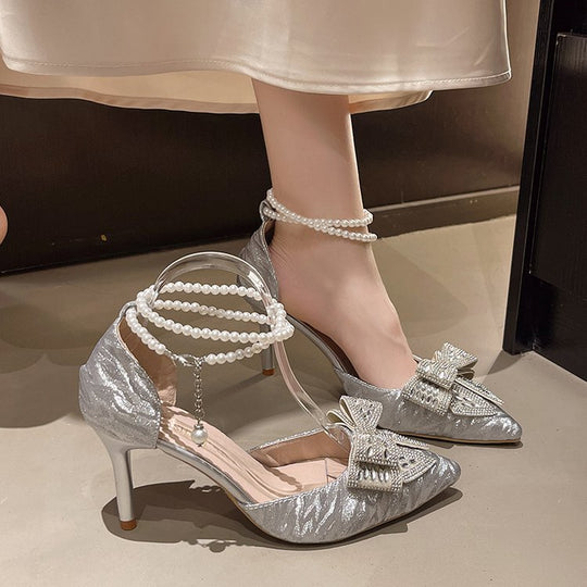 Damen Pumps mit Zierbogen und Perlendetail EB
