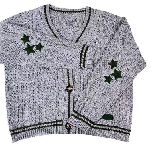 Damen Grobstrickjacke mit Sternen-Details und dekorativen Knöpfen EB