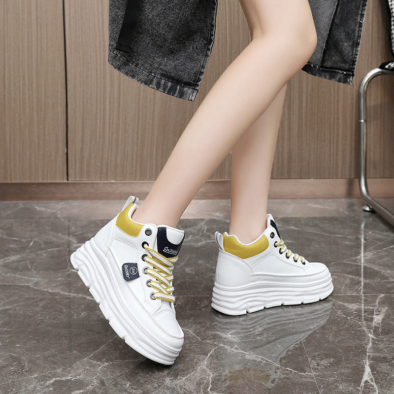 Damen Plattform Sneakers mit trendigem Farbdesign und extrakompakter Sohle EB
