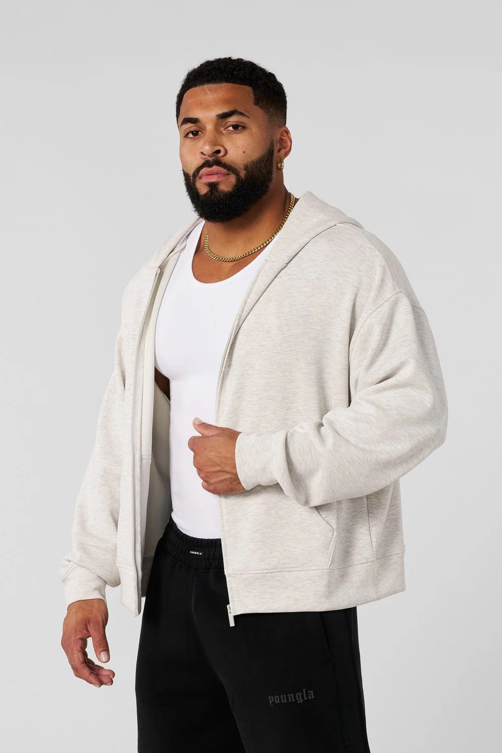 Herren Kapuzenpullover mit durchgehendem Reißverschluss und praktischen Taschen EB
