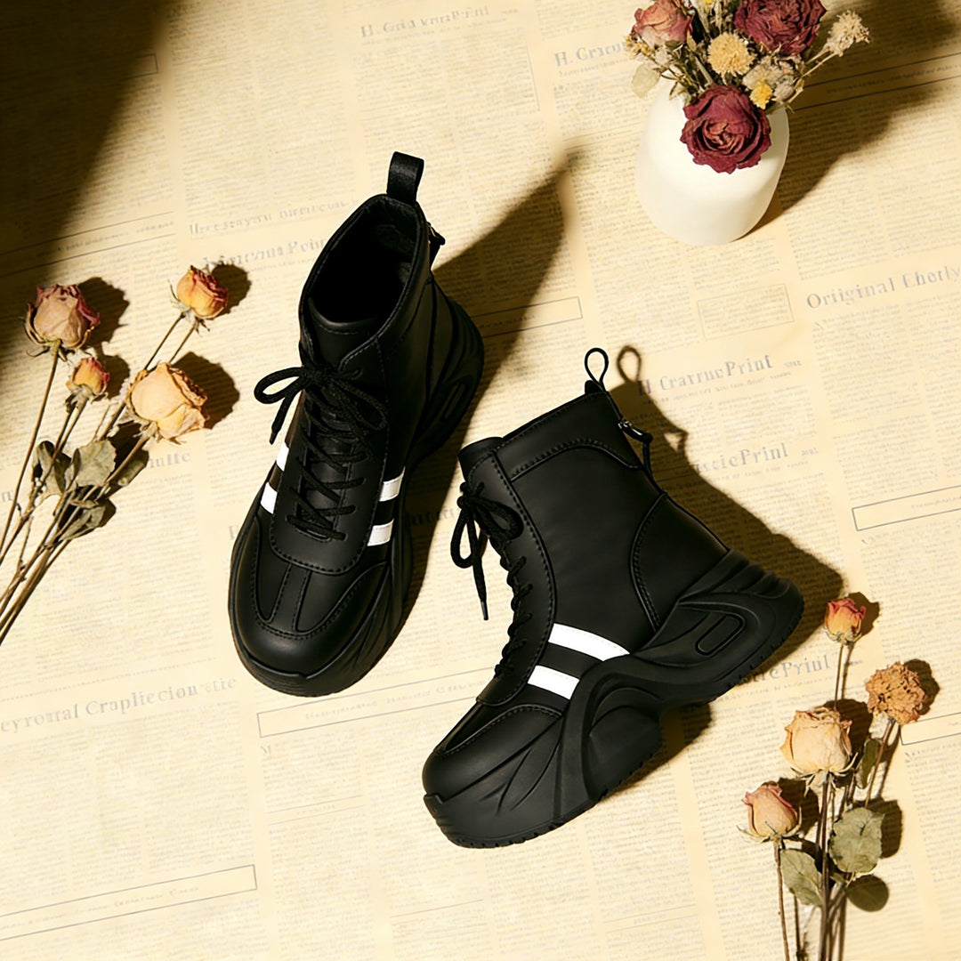 Damen Chunky Stiefeletten mit dickem Profil und sportlichem Design EB