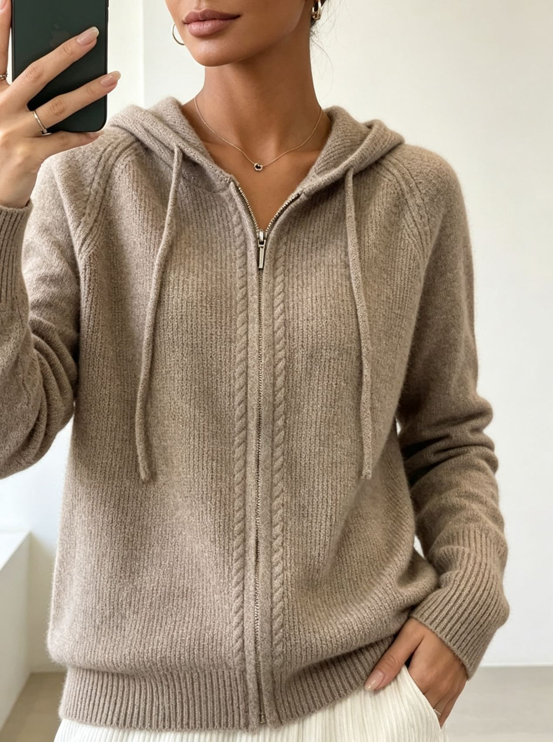 Damen Kapuzen-Cardigan mit Reißverschluss, feinem Feinstrick und gerippten Bündchen EB