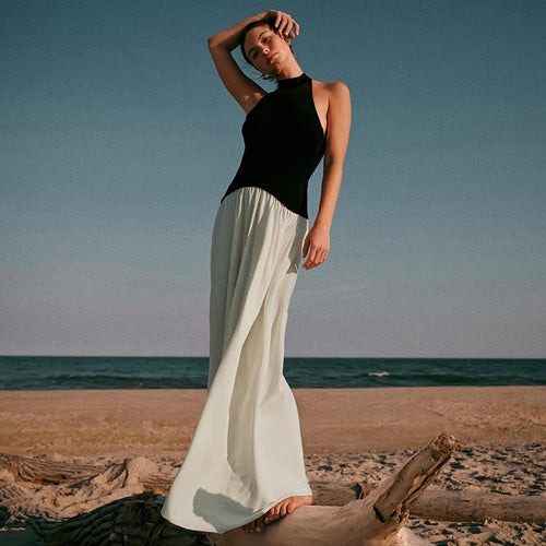 Damen Elegantes Maxikleid mit hochgeschlossenem Design und zwei Farbdetails EB