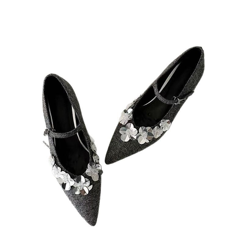 Damen Ballerina-Schuhe mit floralen Applikationen und elegantem Riemen EB
