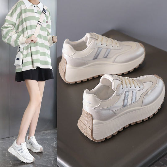 Damen Modische Plateau-Sneaker mit bequemem Fußbett und sportlichem Design EB