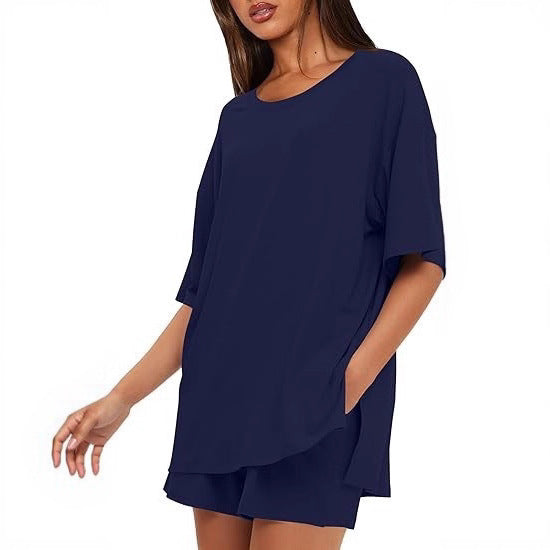 Damen Oversize T-Shirt mit lässigem Schnitt und seitlichen Schlitzen EB