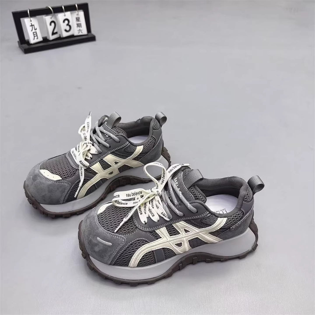 Damen Sportliche Sneakers mit atmungsaktivem Obermaterial und robustem Profil EB