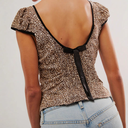 Damen Figurbetontes Cropped-Top mit Leoprint, Quadratausschnitt & Kontrastpaspel EB