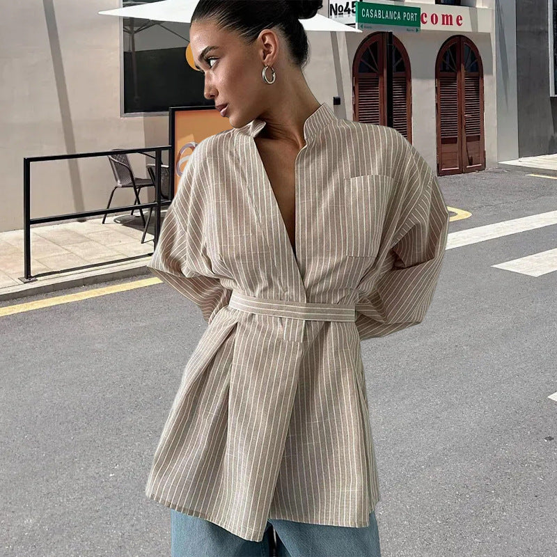 Damen elegante Bluse mit tailliertem Schnitt und Gürtel EB