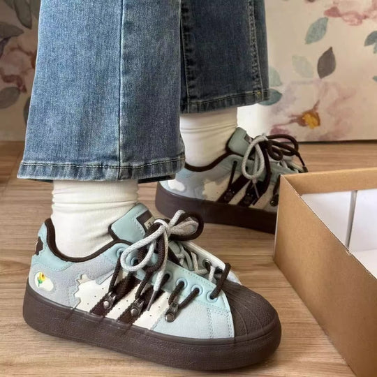 Damen Sportliche Sneakers mit robustem Gummiprofil und atmungsaktiver Oberflächenstruktur EB