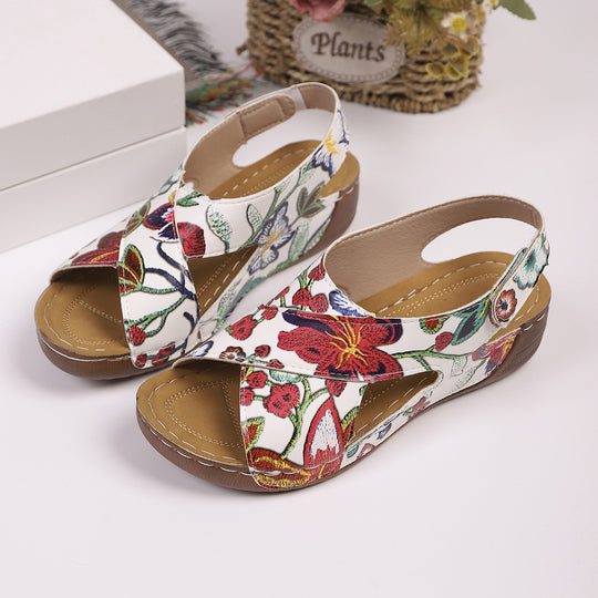 Damen modische Slingback-Sandalen mit stylishem Krokodil-Design und komfortablem Fußbett EB