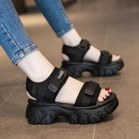 Damen Trendige Chunky Sandalen mit verstellbaren Riemen EB