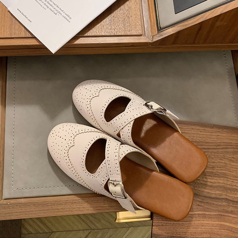 Damen offene Mules mit modischem Riemen und eleganter Perforation EB