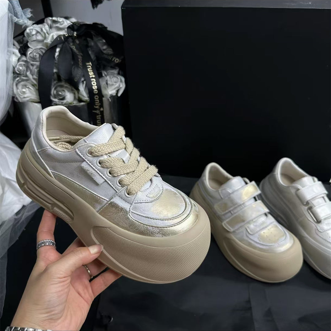 Damen Sportliche Sneakers mit velourslederner Oberflächenstruktur und dämpfendem Sohlenprofil EB