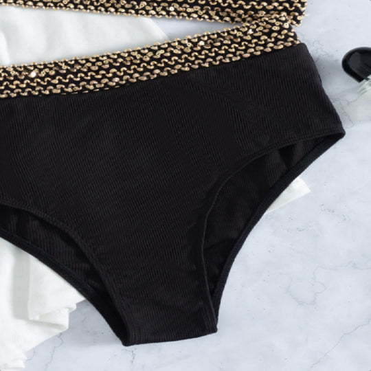 Damen Einseitiger Bikini mit raffinierter Kette EB