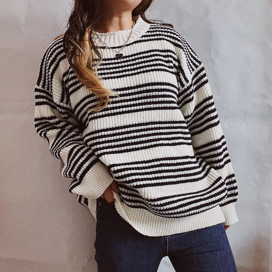 Damen lässiger Strickpullover mit breiten Streifen und überschnittenen Schultern EB