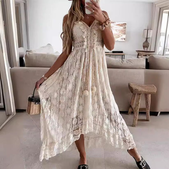 Damen Boho-Maxikleid mit Spitzenakzenten und dekorativen Quasten EB