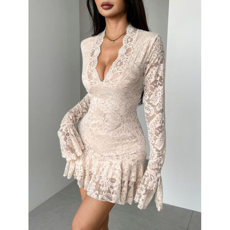 Damen Spitzenkleid mit Rüschendetails EB
